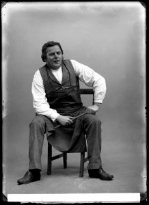 Sigurd Wallén in Skepparegatan 40 at Folkteatern 1910 - SMV - GV046