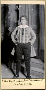 Sigrid Eklöf, rollporträtt - SMV - H8 157