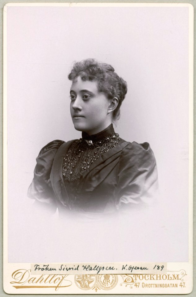 Sigrid Hallgren, porträtt - SMV - H3 157