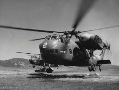 Sikorsky HR2S-1s of HMR-462 at Camp Pendleton in 1960