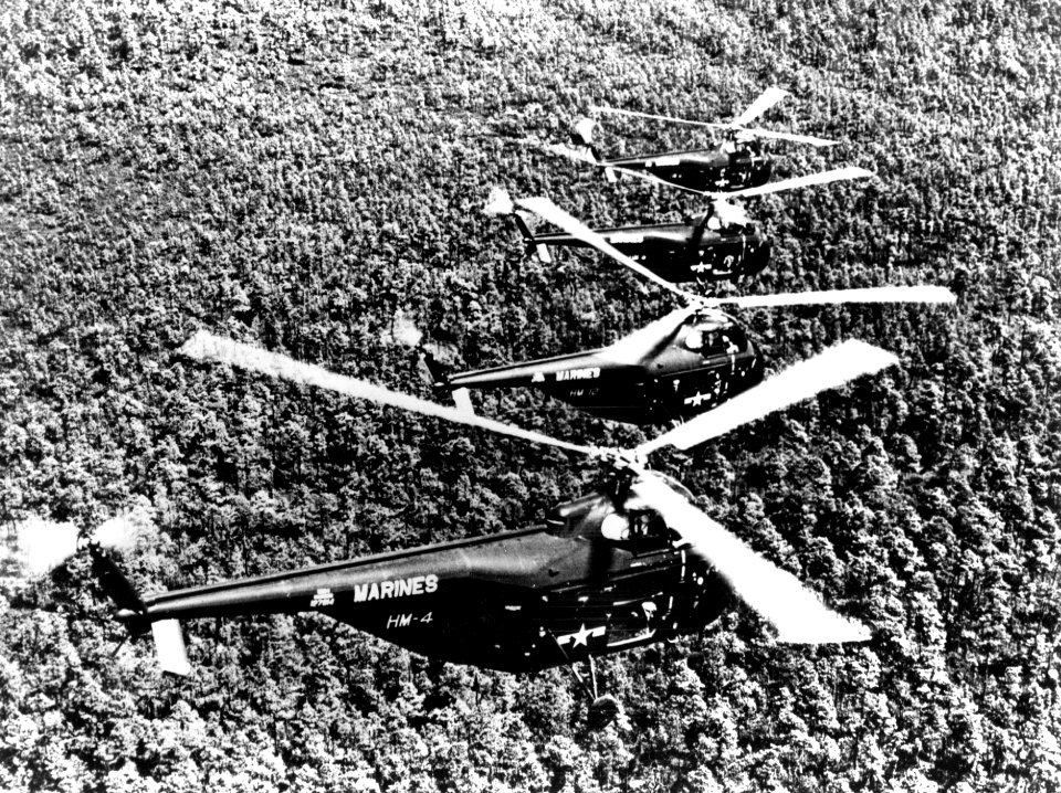 Sikorsky HRS-1 of HMR-261 in flight 1954