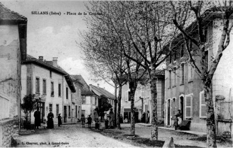 Sillans, place de la croisée, 1910, p245 de L'Isère les 533 communes - L Charvat, phot à Grand Serre