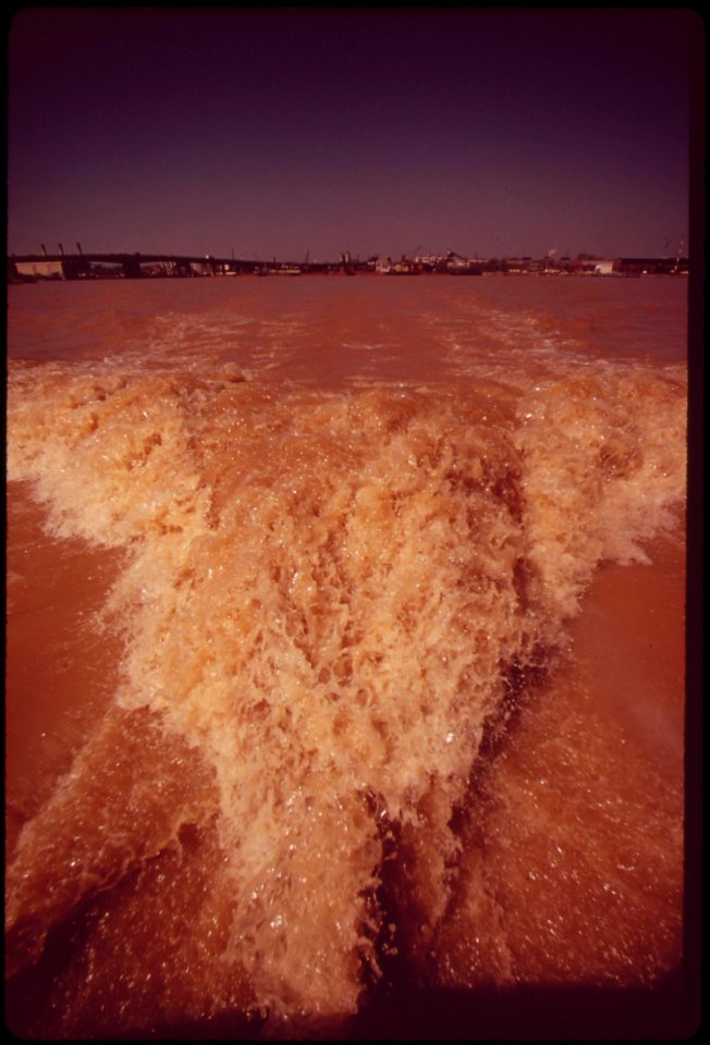 Silt-laden-wake-from-a-power-boat-on-the-potomac-april-1973 7461380560 o