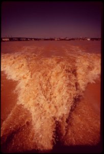 Silt-laden-wake-from-a-power-boat-on-the-potomac-april-1973 7461380560 o