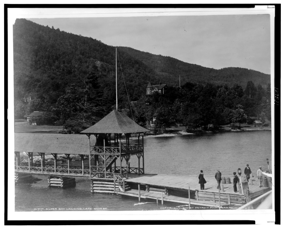 Silver Bay landing, Lake George LCCN2001695001
