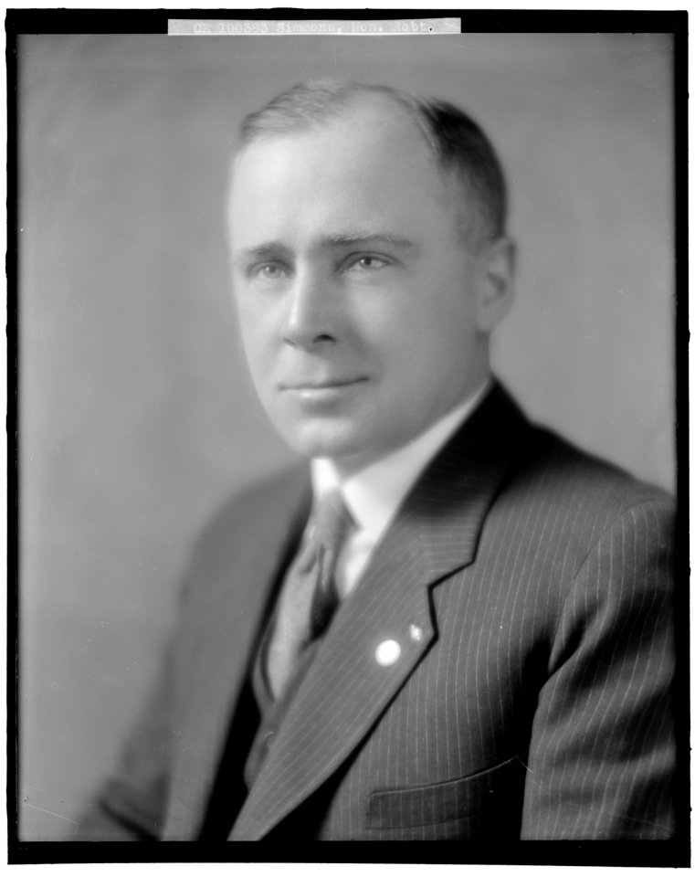 SIMMONS, ROBERT. HONORABLE LCCN2016861970