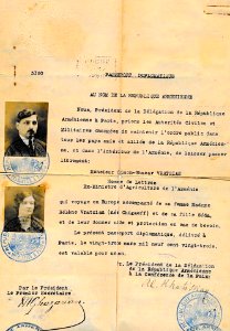 Simon Vratsian's diplomatic passport