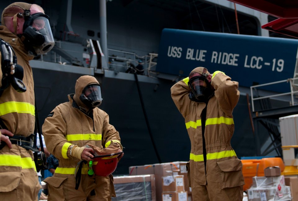 Simulated fire drill 140915-N-KG618-324