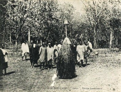 Simon, fétiche Landouman (Guinée) (cropped)