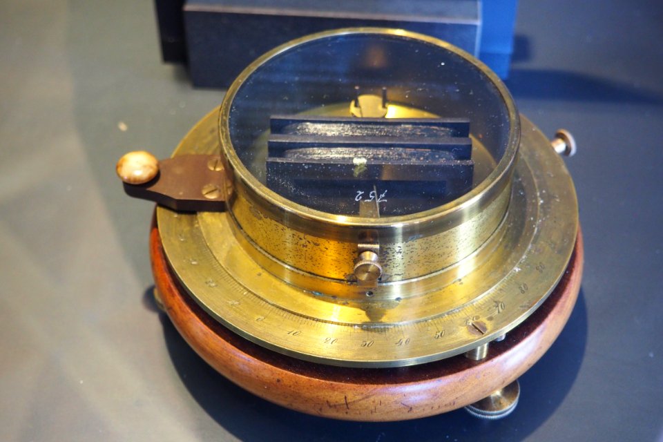 Sine galvanometer-MHS 235-P5200146