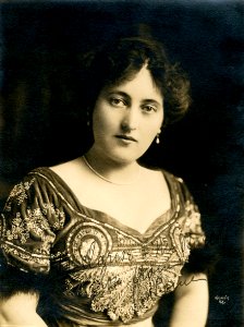Singer Luella Chilson-Ohrman (SAYRE 20882)