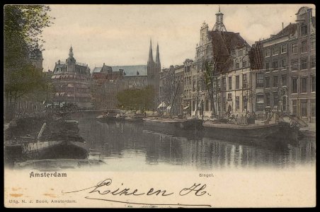 Singel gezien van Muntplein naar Koningsplein.Uitgave N.J. Boon, amsterdam photo