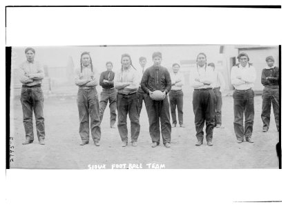 Sioux football team LCCN2014693884