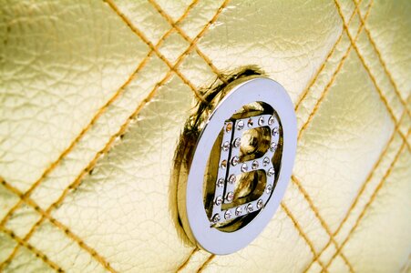 Gold glamour value