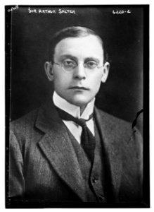 Sir Arthur Salter LCCN2014717425