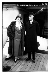 Sir C. Sackville-West & wife LCCN2014717252