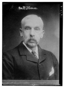 Sir R.J. Godlee LCCN2014694548
