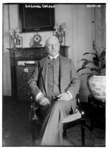 Sir Lionel Carden LCCN2014697400