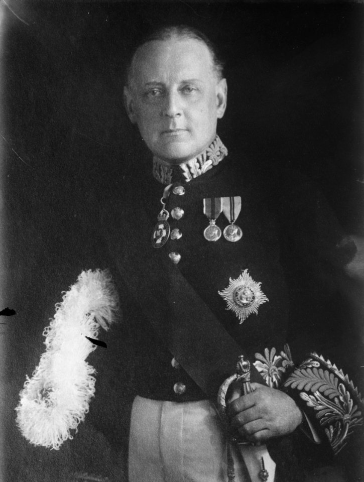 Sir Reginald H. Brade LCCN2014717846 (cropped)