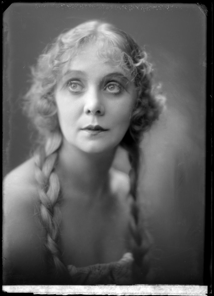 Siri Österholm in Bergakungen at Kungliga Operan 1923 - SMV - NÖ010