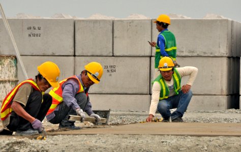 Site Preparation for Environmental Remediation of Dioxin Contamination at Danang Airport (8413163242)