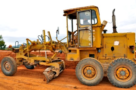 Site Preparation for Environmental Remediation of Dioxin Contamination at Danang Airport (8413165016)