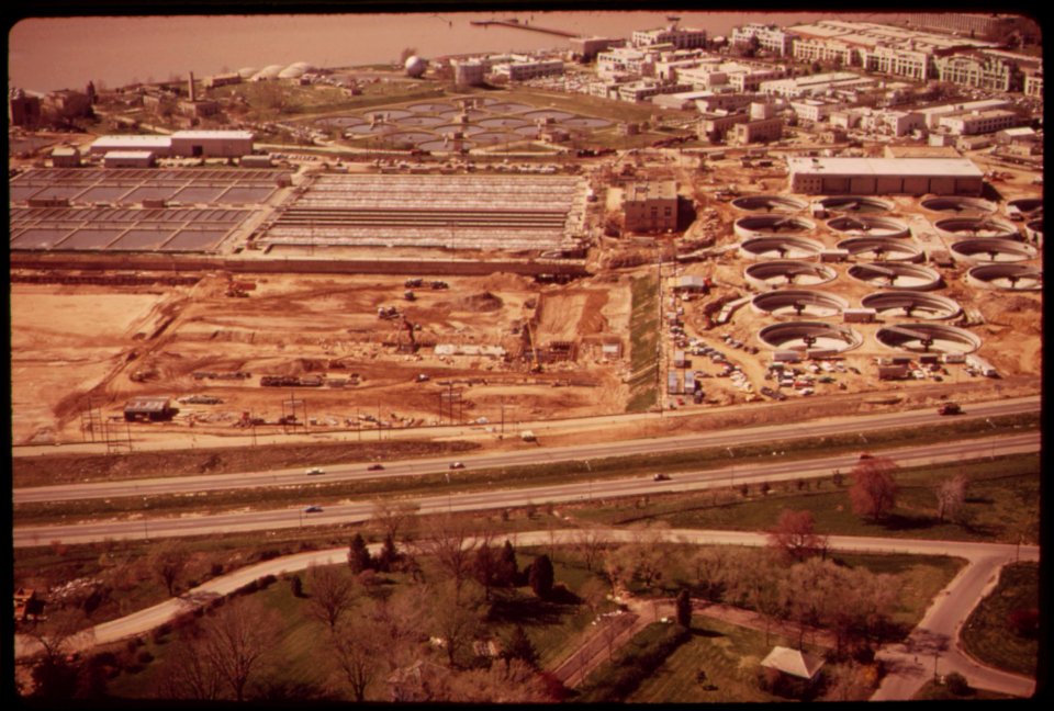 Site-of-new-aeration-tanks-and-existing-tanks-at-the-blue-plains-sewage-treatment-plant-on-the-anacostia-river-april-1973 7461394178 o