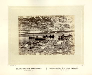 Sjøsamer på fiske fra robåter i Lerresfjord i Finnmark - Norsk folkemuseum - NF.15006-146