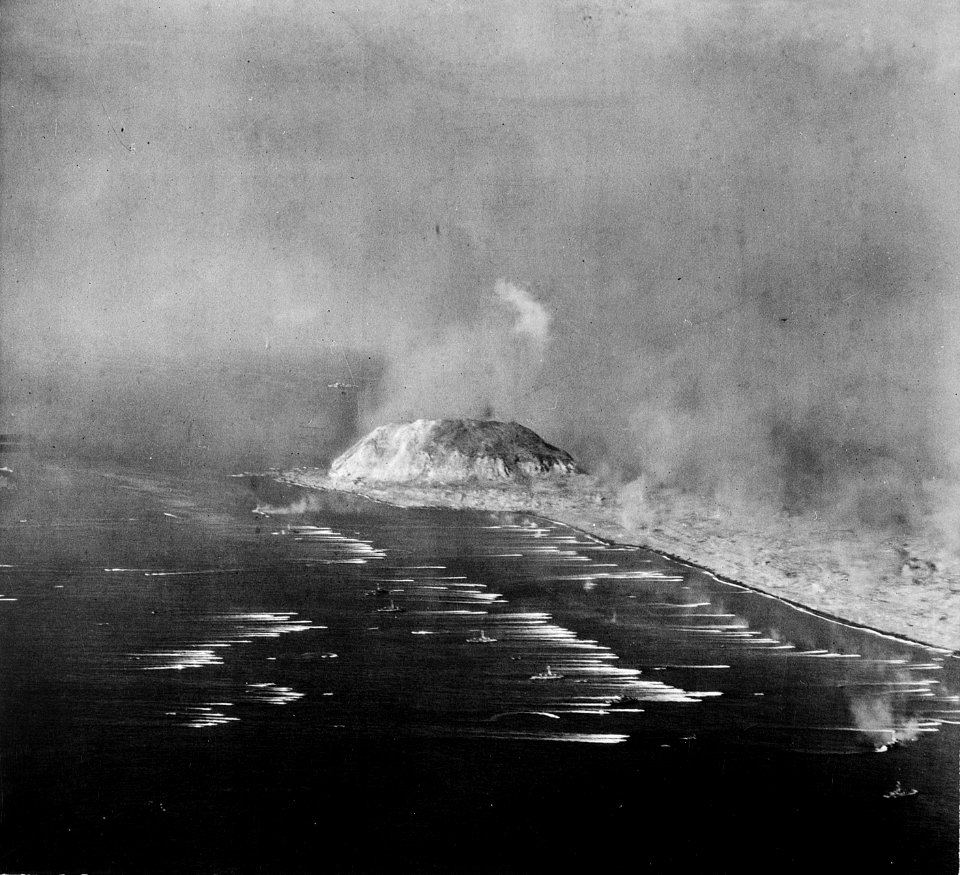 Sixth Fleet during invasion of Iwo Jima