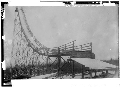Ski slide, Virginia, Minn. LCCN2014695478