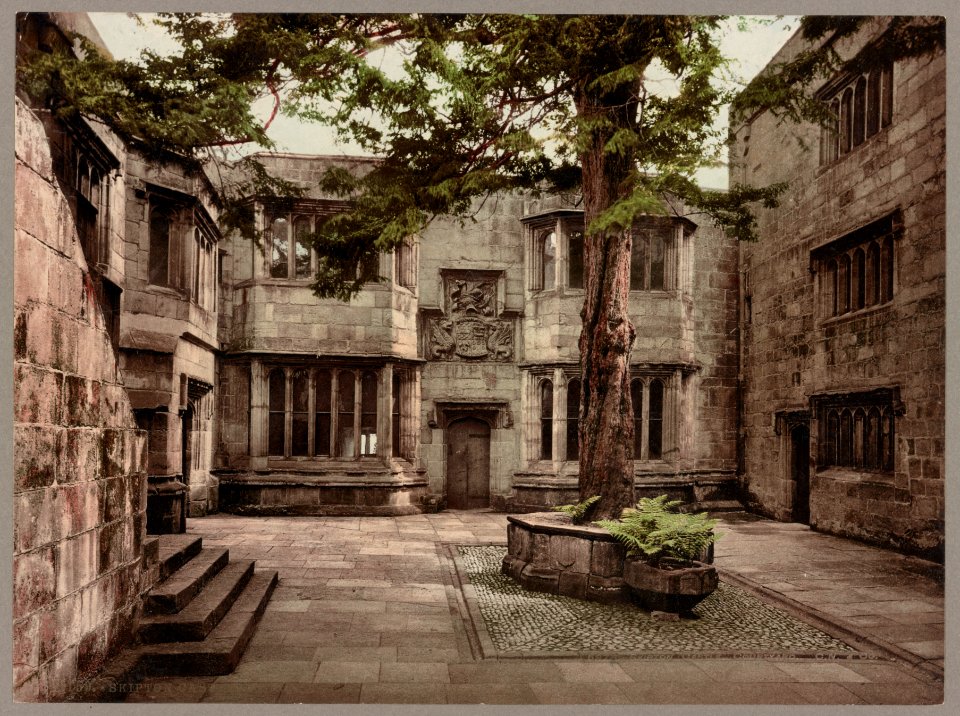 Skipton Castle. Courtyard LCCN2017659748