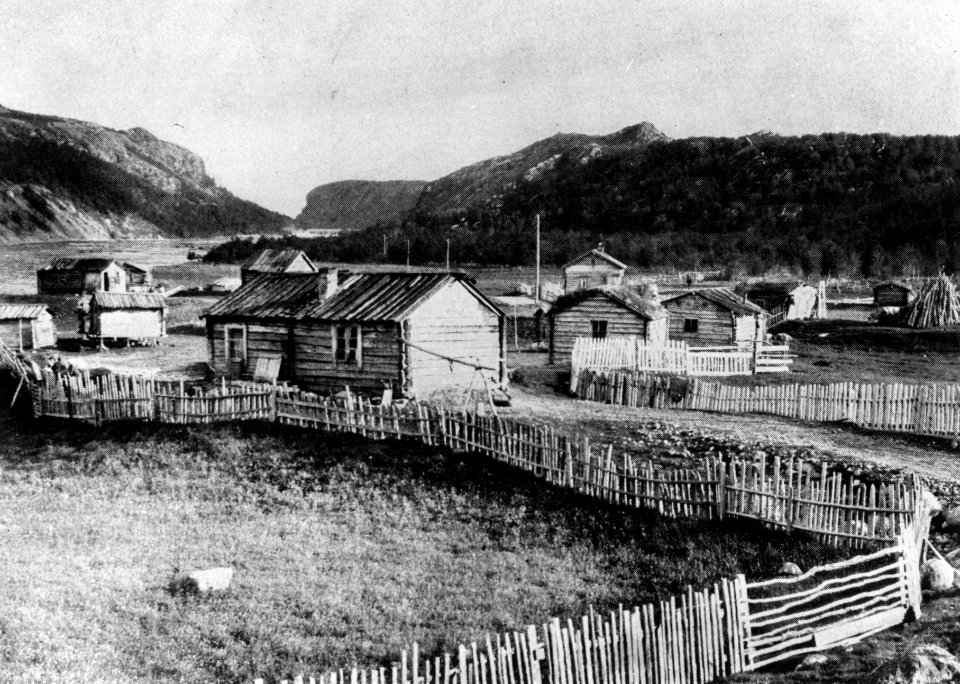 Skoltesamenes boplass i Boris Gleb, Russland, ca. 1900 - Norsk folkemuseum - NF.08576-017