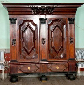 Skåp av valnöt - Skoklosters slott - 92468