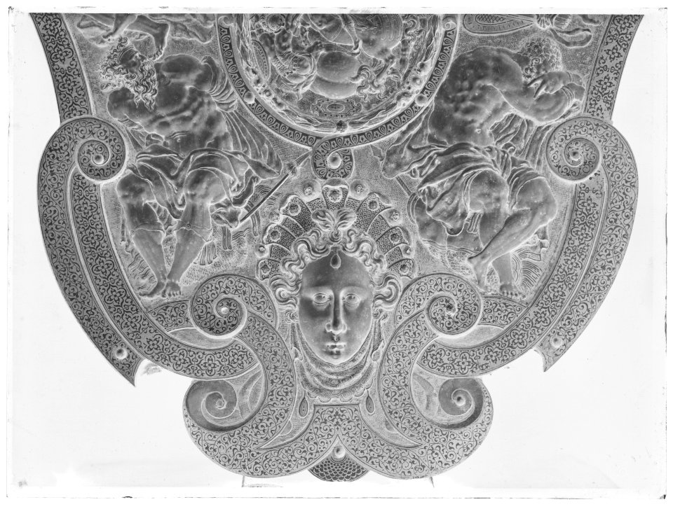 Sköld för Erik XIVs räkning, från 1560 cirka - Skoklosters slott - 34494-negative