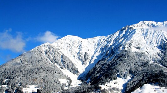 Snow-capped mountains tops tourism photo