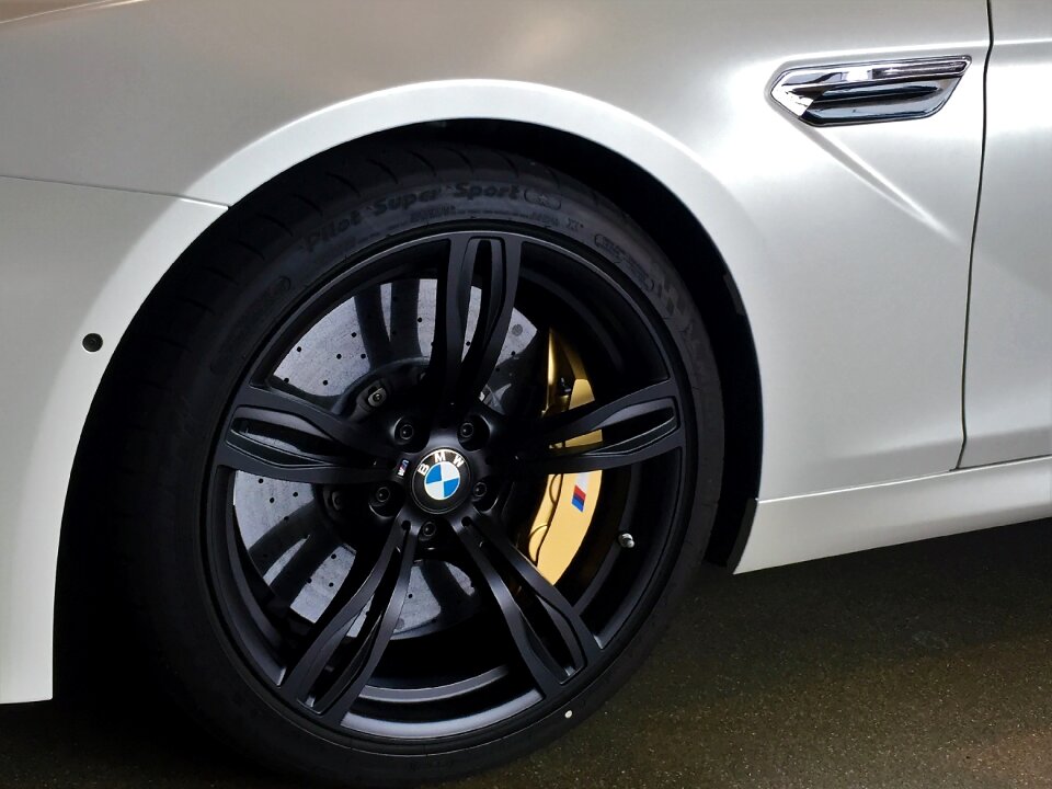 Mature wheel sports car
