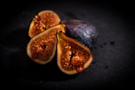 Sweet figs seeds photo