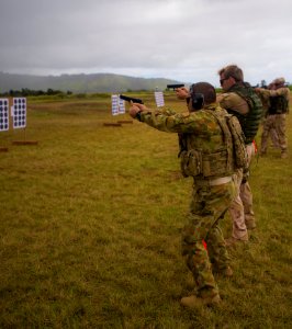 Small arms marksmanship training, RIMPAC 2014 140707-N-CN059-009