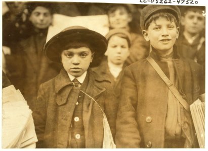 Smallest boy is Max Schwartz (8 yrs. Old) and Jacob Schwartz, 163 Howard St., Newark, N.J. Sell until 10 P.M. sometimes, (photo by). LOC cph.3a47673