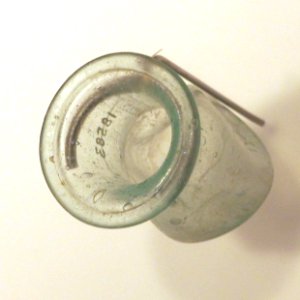 Small vinegar container-Inv 018583-P8190151