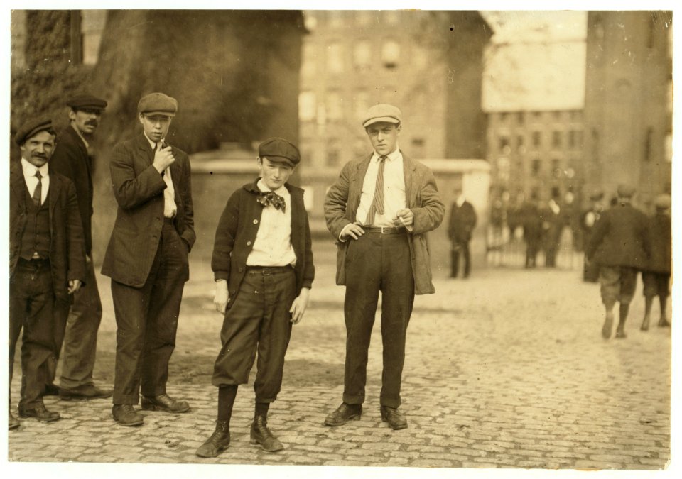 Smallest is Michael Lynch, 20 Brooklins St., works in Twisting Room, Merrimac Mill, Lowell. LOC nclc.02397