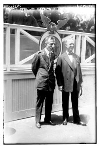 Smedley Butler & Al Smith LCCN2014717375