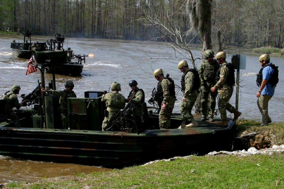 SOCOM Commander Visits Stennis NSW Commands 170309-N-JK586-004