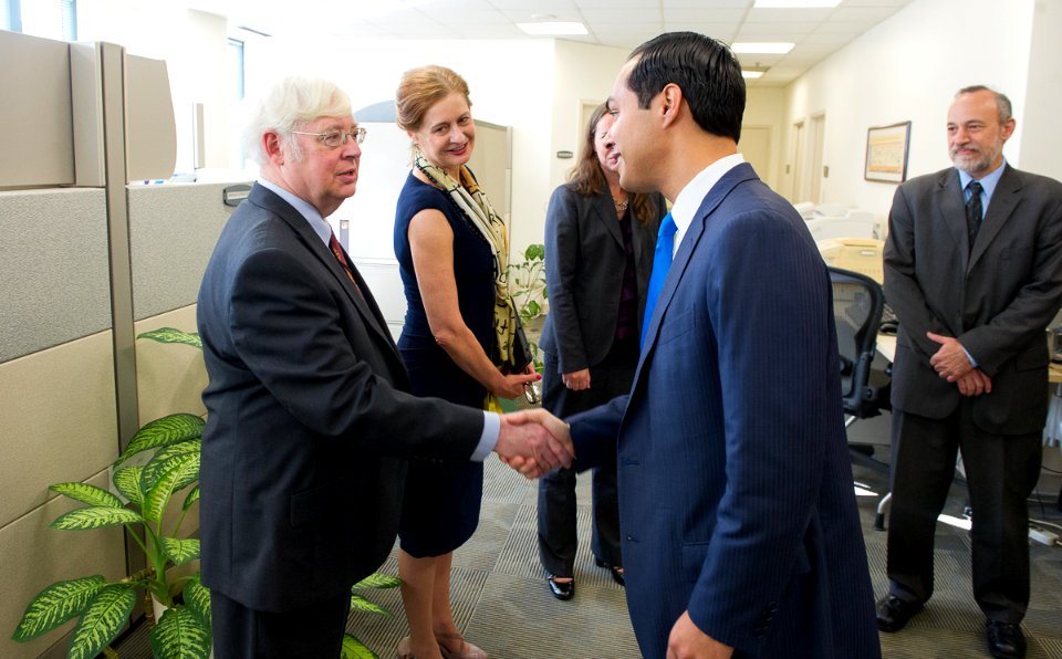 SOHUD Castro Visit Baltimore Field Office (15555869281)