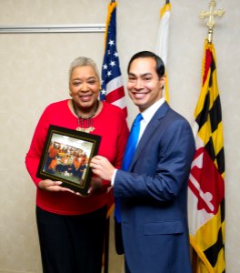 SOHUD Castro Visit Baltimore Field Office (15371921329)