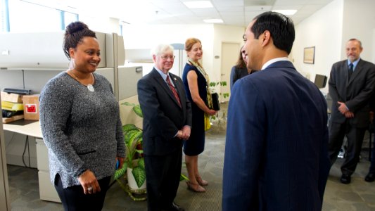 SOHUD Castro Visit Baltimore Field Office (14938372483)