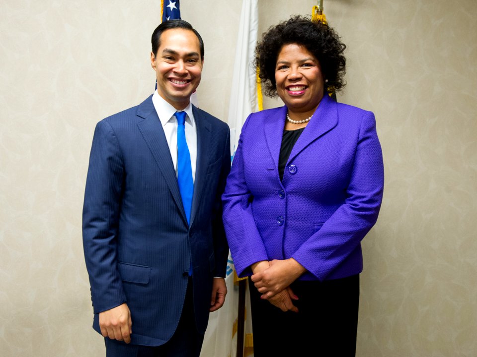 SOHUD Castro Visit Baltimore Field Office (15371927339)