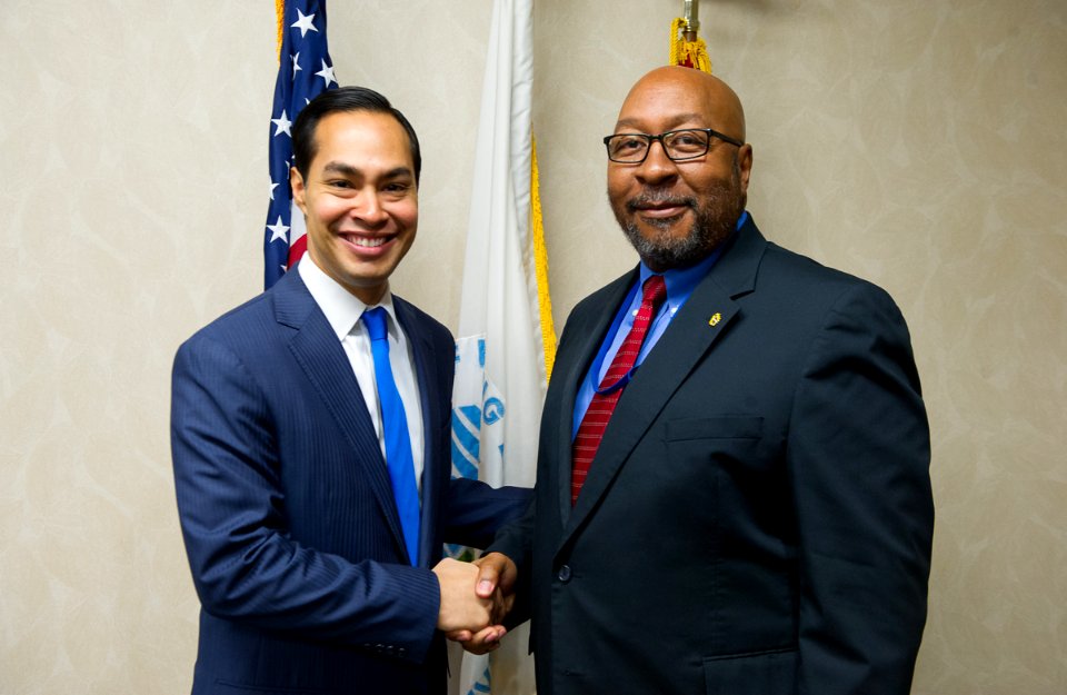 SOHUD Castro Visit Baltimore Field Office (14938370153)