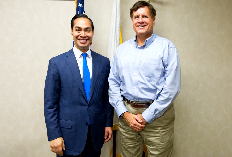 SOHUD Castro Visit Baltimore Field Office (15372414828)