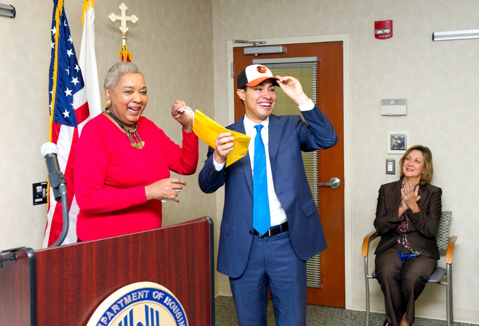 SOHUD Castro Visit Baltimore Field Office (15372541997)
